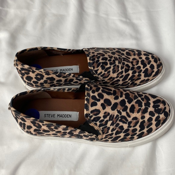 Steven Madden slip on cheetah print shoes - Picture 1 of 11